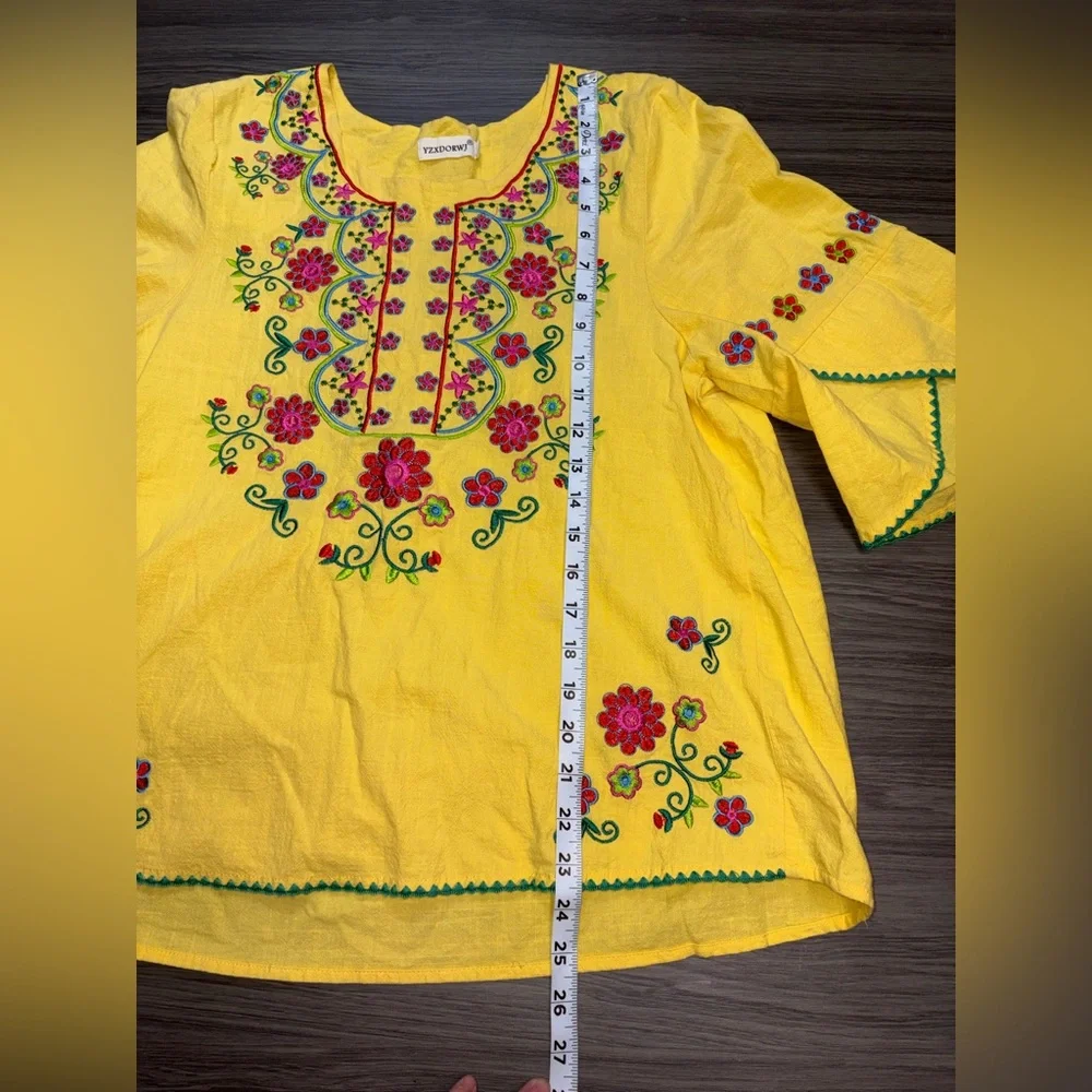 Yellow Blouse with Floral Embroidery Size Small - Picture 2 of 8
